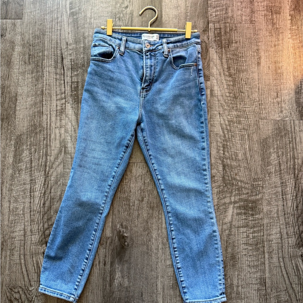 Abercrombie & Fitch super skinny ankle 27(4) extra short